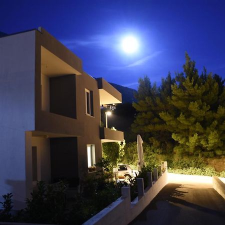 Apartments Marusic Макарска Екстериор снимка