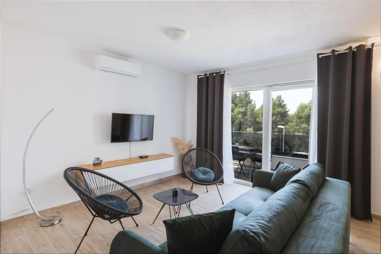 Apartments Marusic Макарска Екстериор снимка