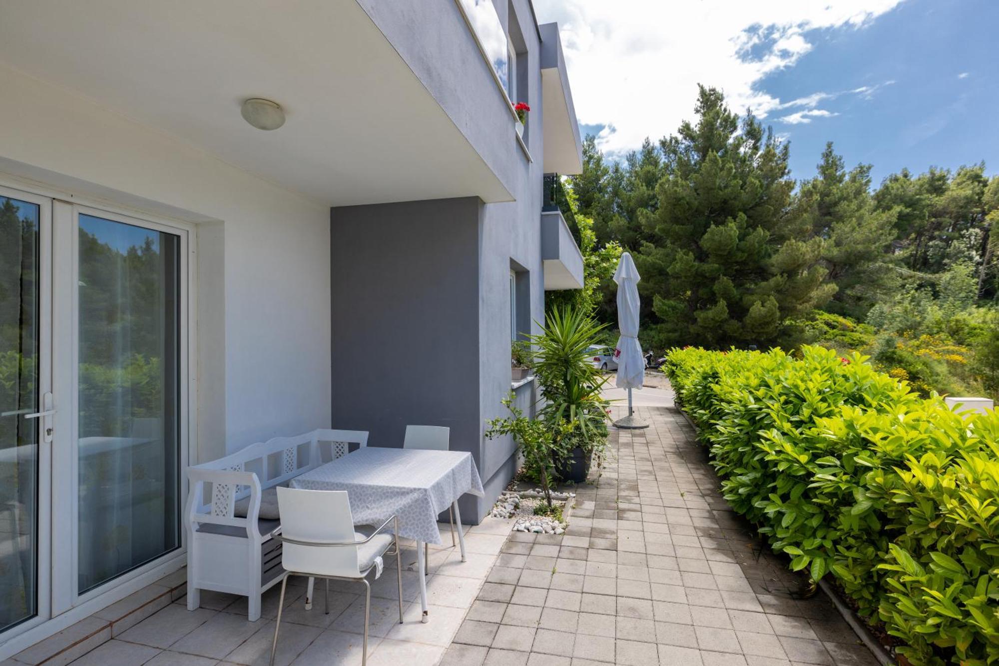 Apartments Marusic Макарска Екстериор снимка