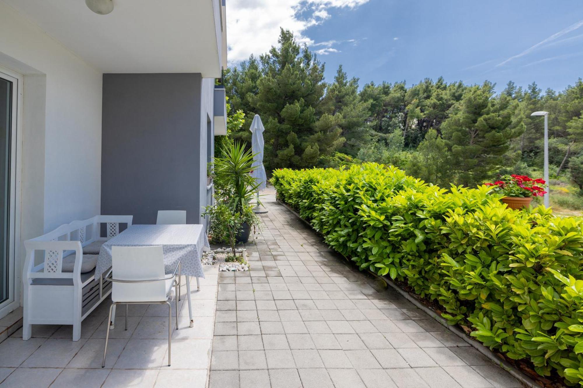 Apartments Marusic Макарска Екстериор снимка
